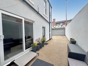 Photo 18- click for photo gallery